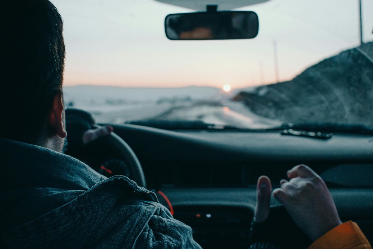 holding hands while driving